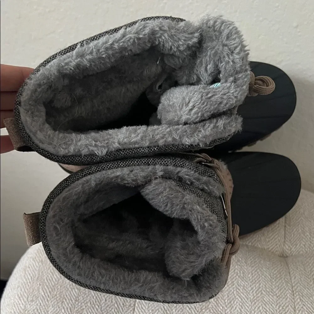 NWOT Mishansha Women's Water Resistant Mid Calf Winter Booties in Size 7